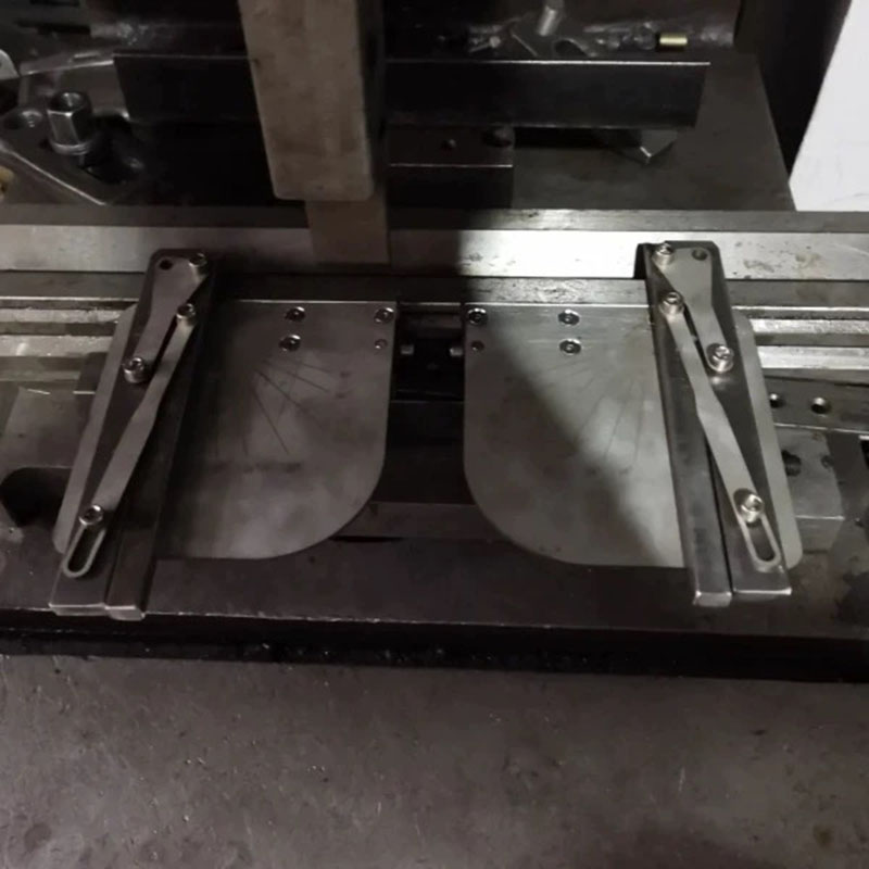 Manyetik Emişli Bükme Makinesi - Workshop Tools Locations incelemesi ve fiyatı